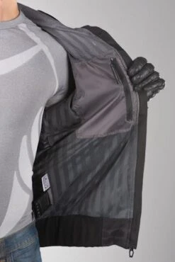 Felpa Macna Nuclone Nero-Grigio-Camo -Richa Negozio online 2c5eaf9bacfa3666d749c9b4b5dbf24e003e57a1 1 PIA 97675 1 150