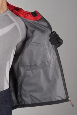 Giacca Antipioggia Macna Refuge Nero -Richa Negozio online 2f2f4e813dd016af2b20549d67cd4ac3e2e42a93 1 095912 1 130