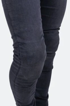 Jeans Moto Course Norman Tapered Fit Washed Grigio Scuro -Richa Negozio online 3ac477579a2d4dda9e51152572303b26 1 PIA 230764 1 70