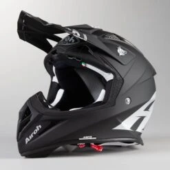 Casco Cross Airoh Aviator Ace Nero -Richa Negozio online 5dbab474f70d00a4ec9a87ef2a22468669b46c03 2 PIA 133771 0 70